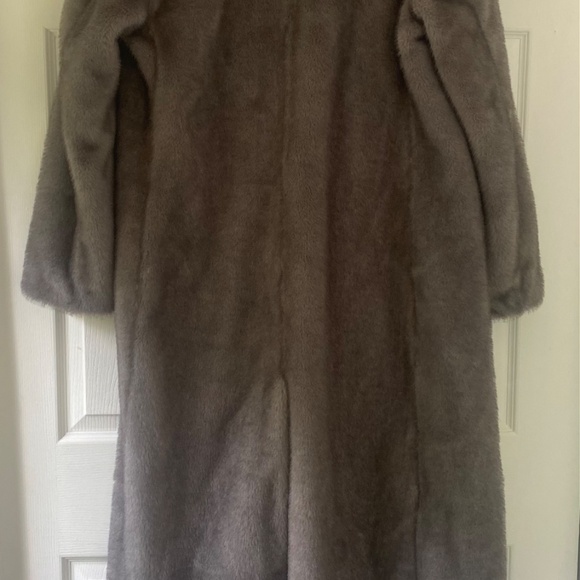 NWT Donna Karen New York Faux Fur Long Coat Gray size Small - Picture 5 of 5